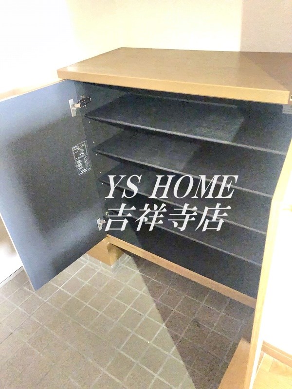 関町ユキハイツ 玄関