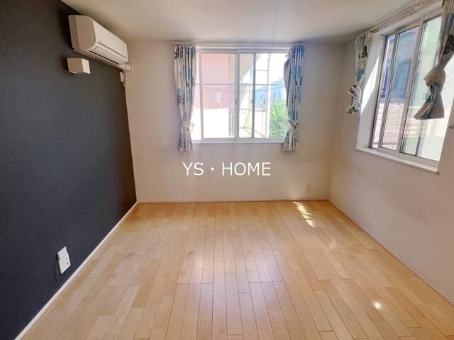 新日桜2号マンション リビング