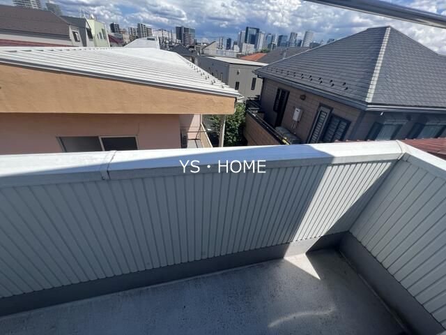 新日桜2号マンション ベランダ