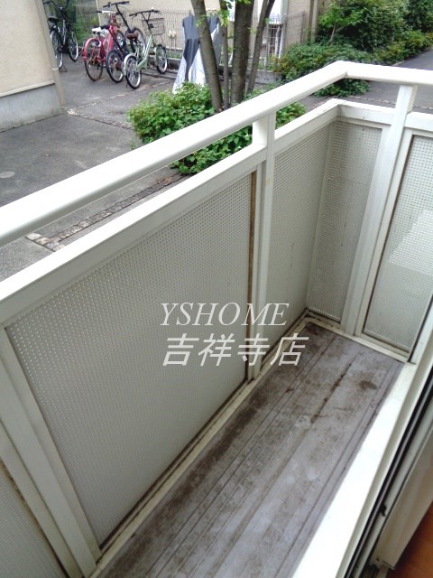 ベルデュール吉祥寺東町  ベランダ