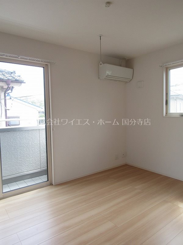 エッセ・コイマチ  リビング