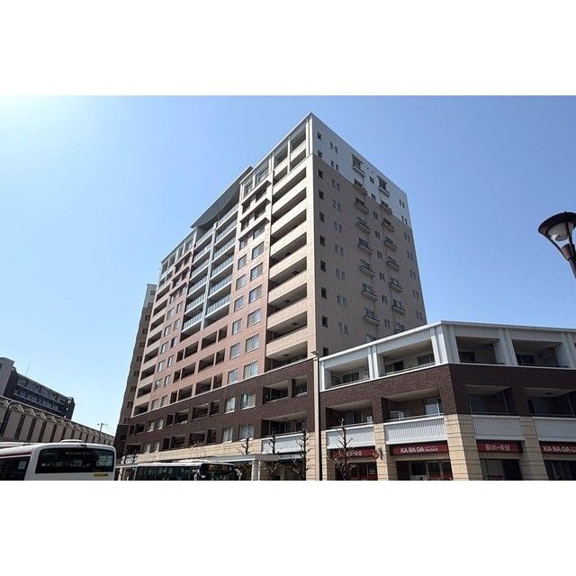 クレッセント国立ディアナプレイス 外観