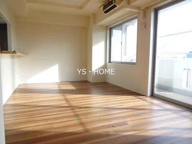 Prescelto弐番館（プルシェルト） リビング