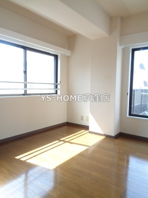 ガーデンハイム梅野 リビング