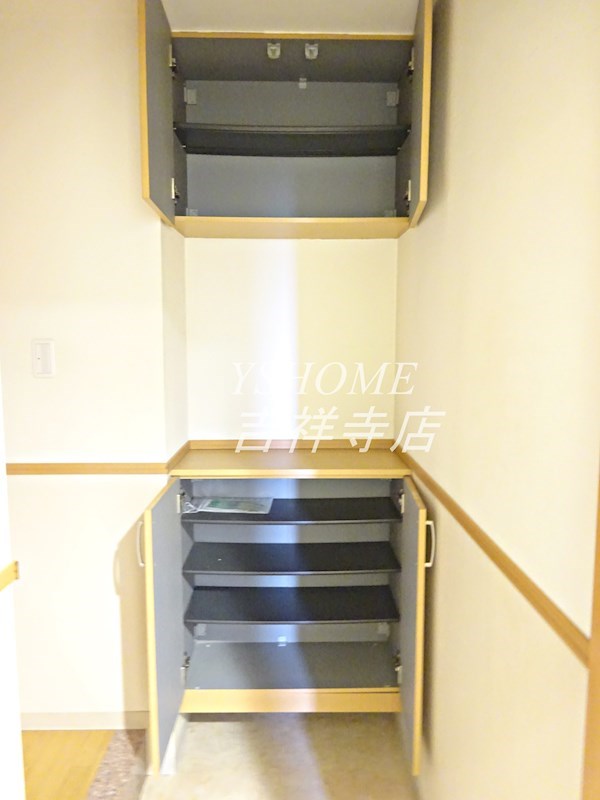 エースカⅡ 玄関