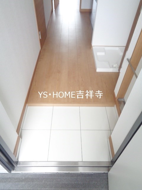 アンベリール吉祥寺イースト 玄関