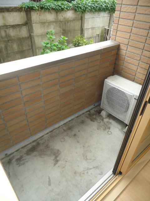 ヴィラージュエコ ベランダ