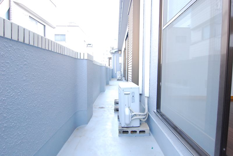 第一根岸ビル ベランダ