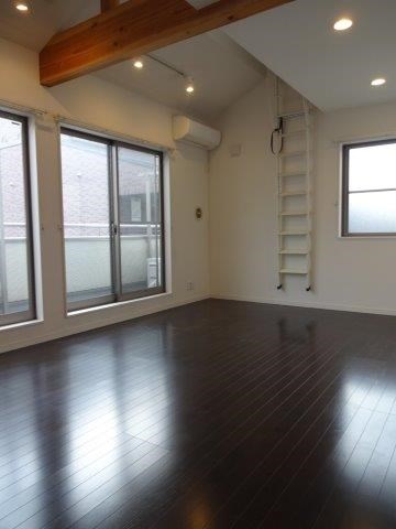 スヴェート武蔵野 リビング