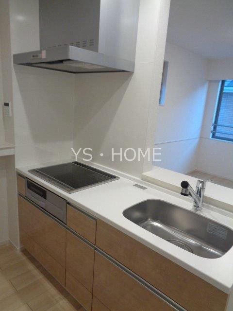 メイ・ガーデン キッチン