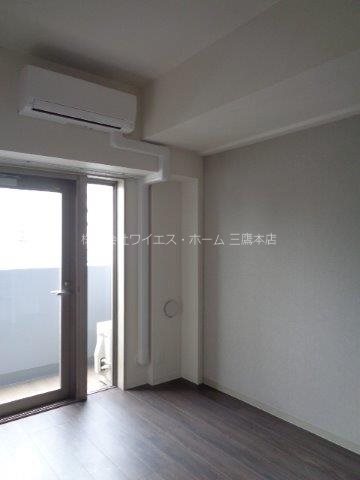 グランドレジデンス三鷹  リビング