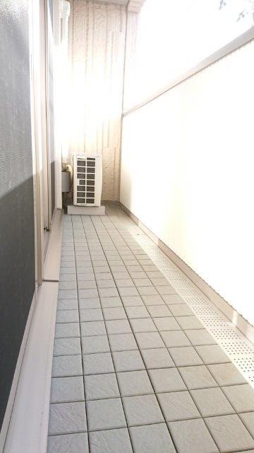 ハイブリッド　メゾン ベランダ