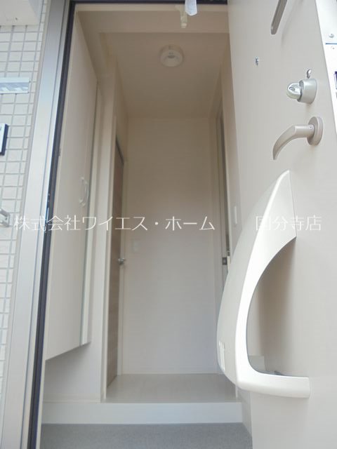 エスプロ  玄関