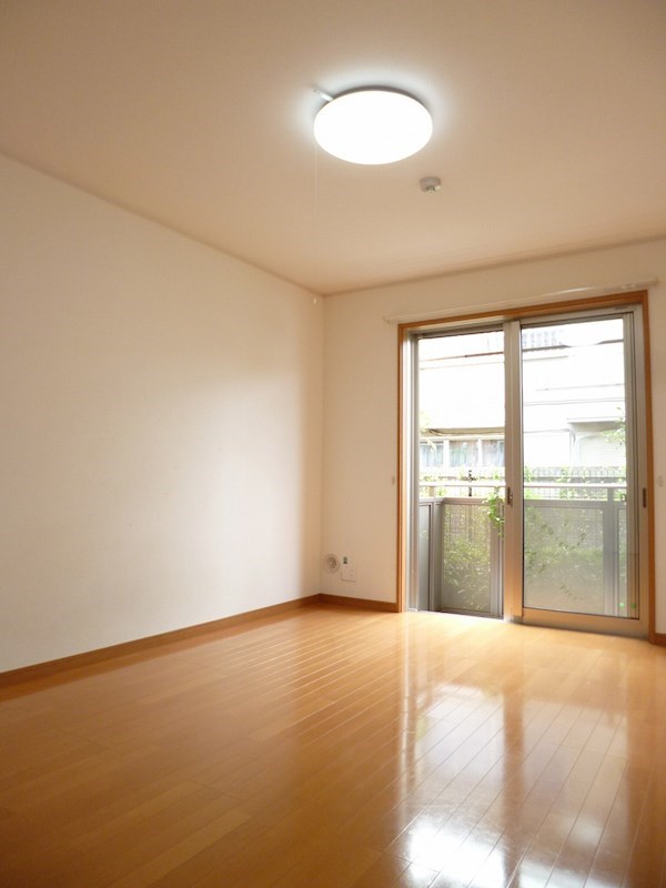 ソレーユ宮前 リビング