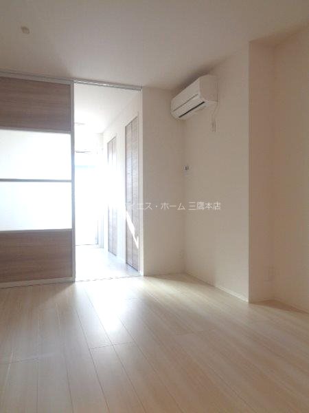 アナシエ下連雀 リビング