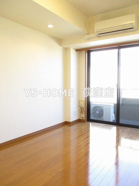 ルーブル西荻窪弐番館  リビング