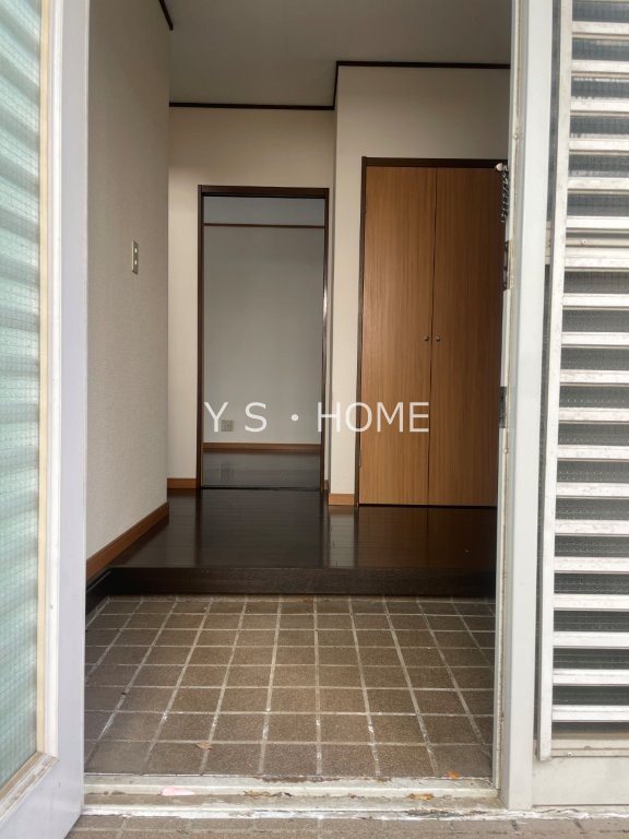 トクラハウスＢ 玄関