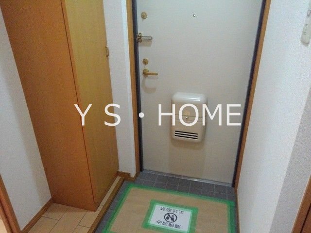 ノースハイツ藤 玄関