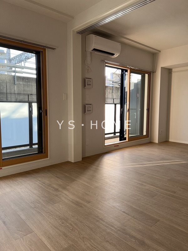 SYNCHRONICITY　Musashino リビング