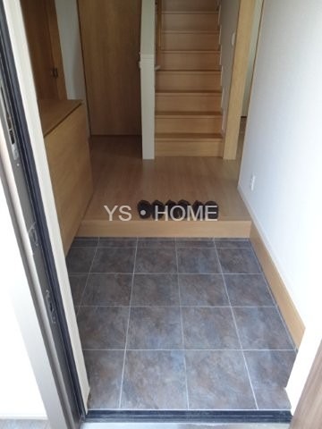 杉並区宮前３丁目戸建　B棟 玄関