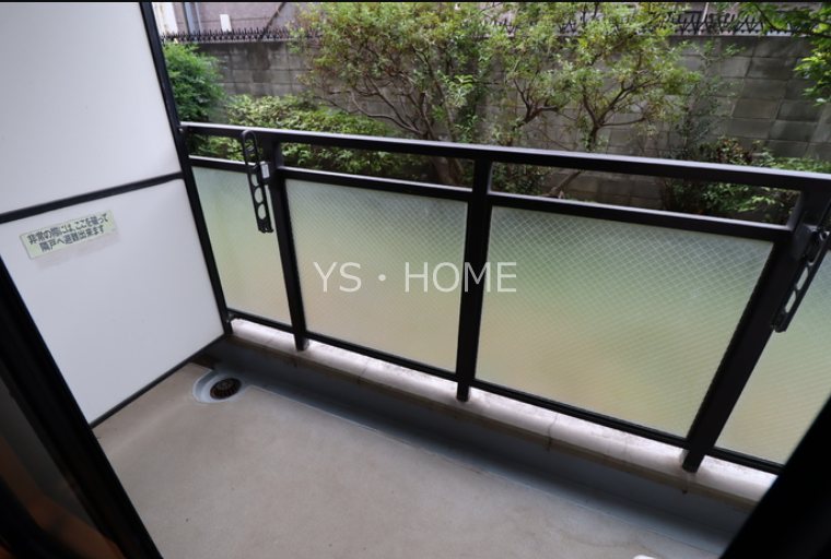 ロイヤル武蔵野 ベランダ