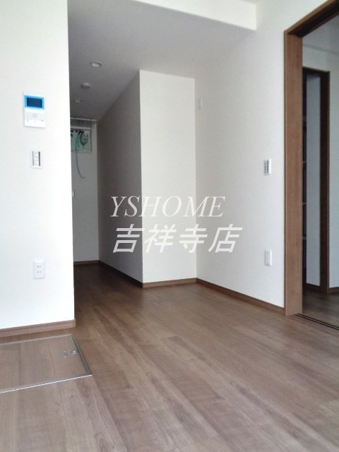 インフォレスト リビング