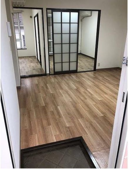 ハイツプピーラ 玄関