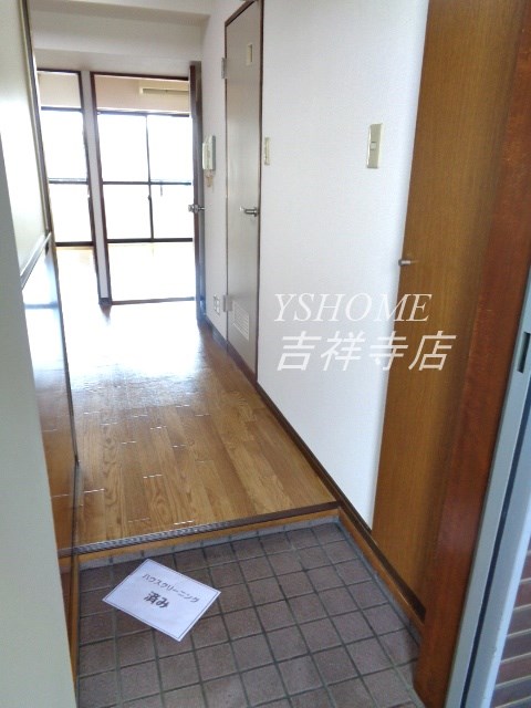 ドエル杉並  玄関