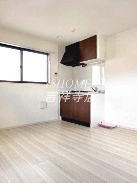 ソレイユ吉祥館 リビング