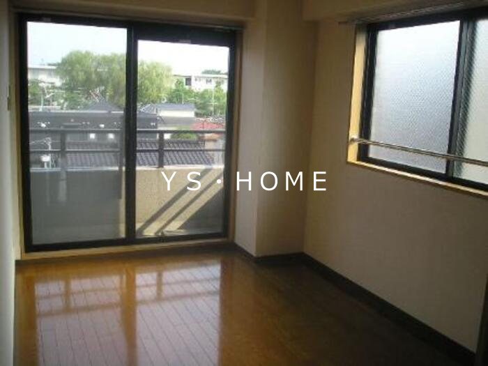 クレセント ベッドルーム