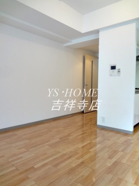 プライムアーバン西荻窪Ⅱ  リビング