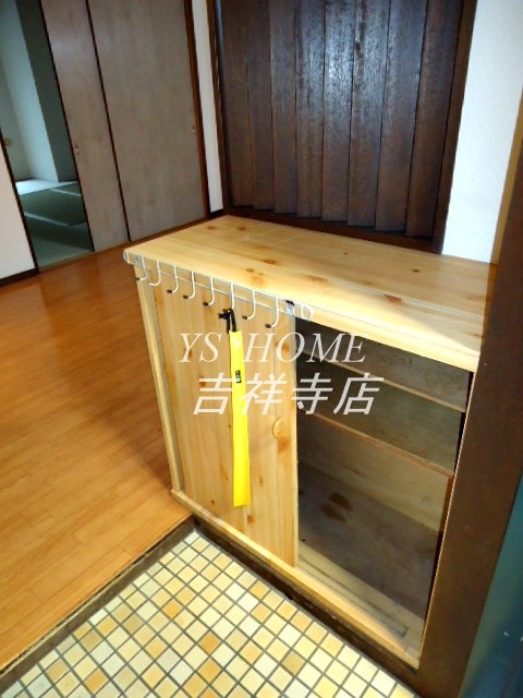 ハイツ北烏山 玄関