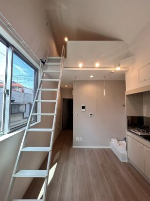 第２ECビル リビング