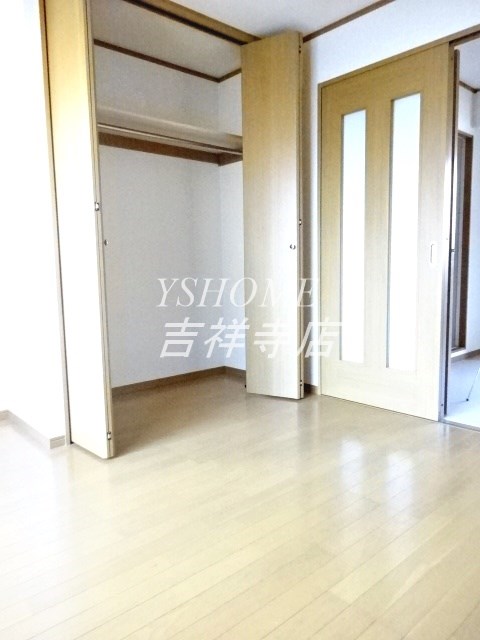 メゾン・ド・ルポ ベッドルーム