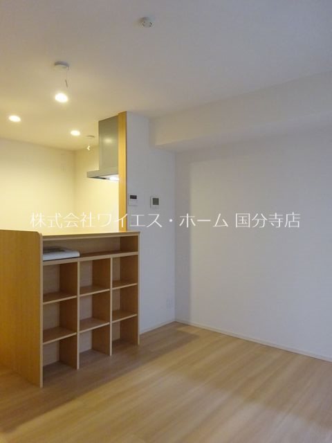 ソラーナ国分寺 リビング