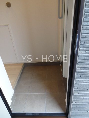 ピースフルⅢ 玄関