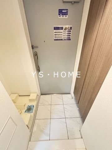 レジディア荻窪Ⅲ 玄関