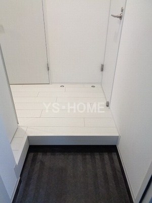 PRATIQUE西荻窪 玄関