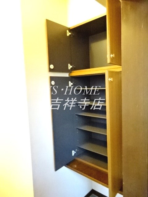 エクリーンミタカⅠ 玄関