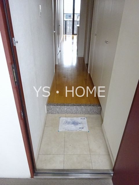 ラフィネＳ国分寺 玄関