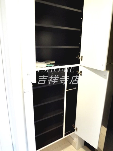 エルミタージュ荻窪  玄関