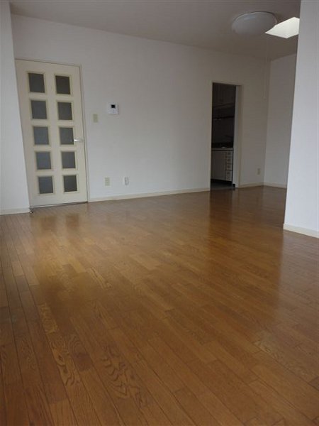 シャトーベリョーザ リビング