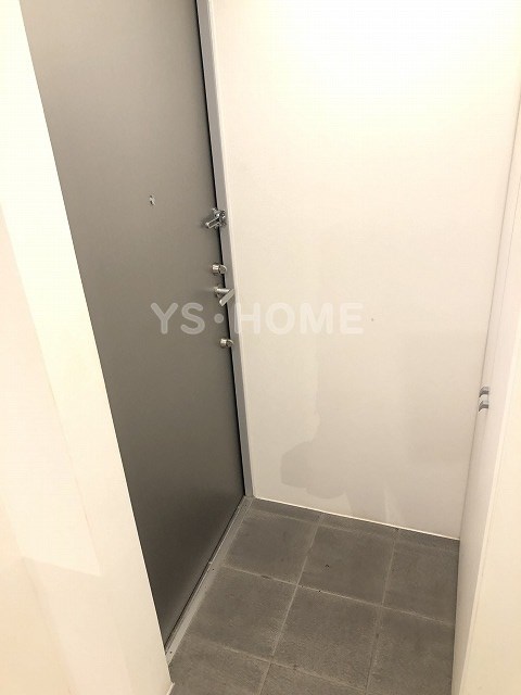 La Perla Ogikubo（ラ・ペルラ荻窪）  玄関