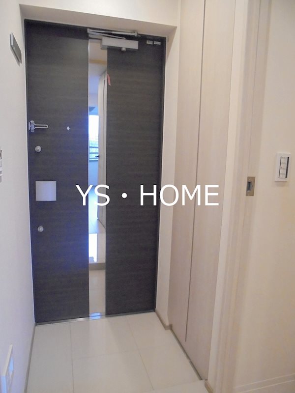 プライマル新中野   玄関