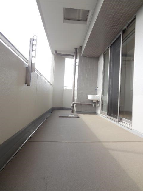 デライトシティ　ブレスコート ベランダ