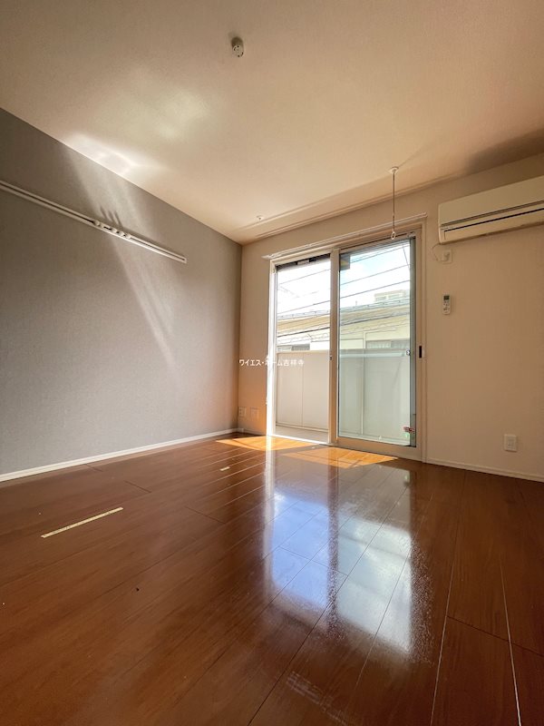 ジリアーティ  リビング