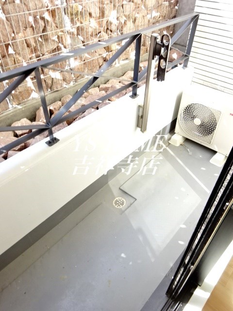 ゼルコバレジデンス ベランダ