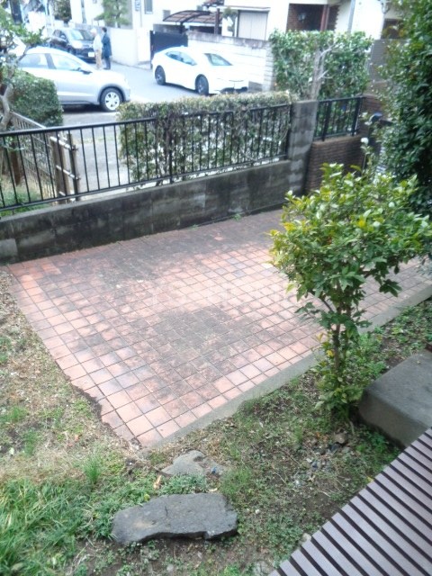 メルヴェーユ荻窪 001F ベランダ