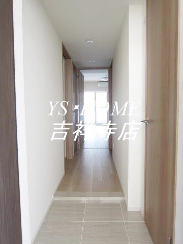 トラープランド翠命館 玄関