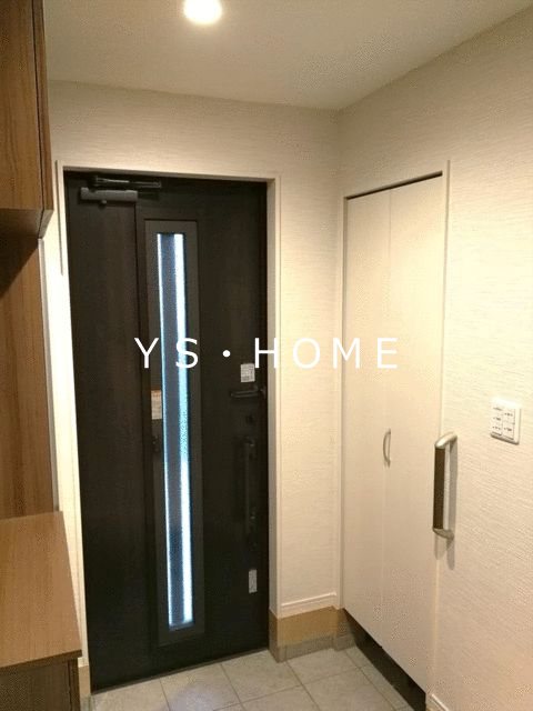小金井市緑町１丁目貸家 玄関
